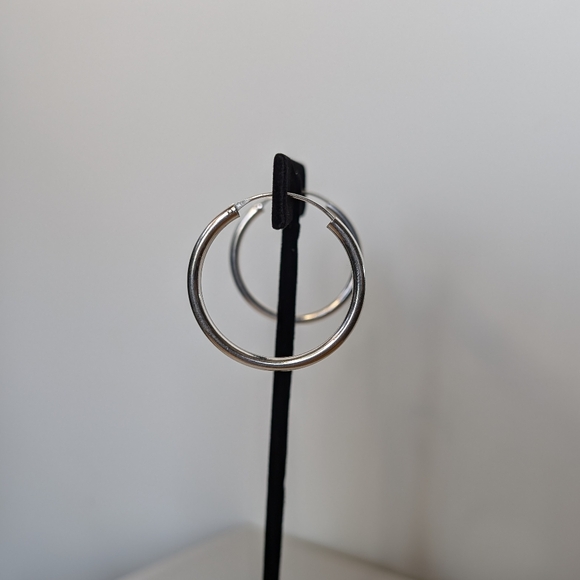 S925 Sterling Silver Platinum Rhodium Plated Hoops - Picture 4 of 5